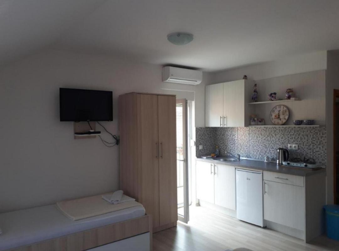 Apartments City Paradise Mostar Room photo